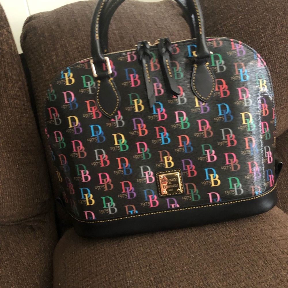 Dooney and Bourke db75 satchel